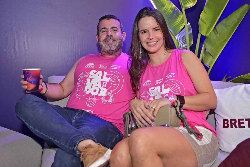 Wilton Lopes e Marina Oliveira no Camrote Salvador 